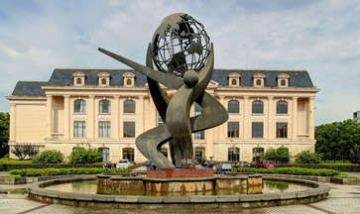 上海外國語大學(xué)全景圖