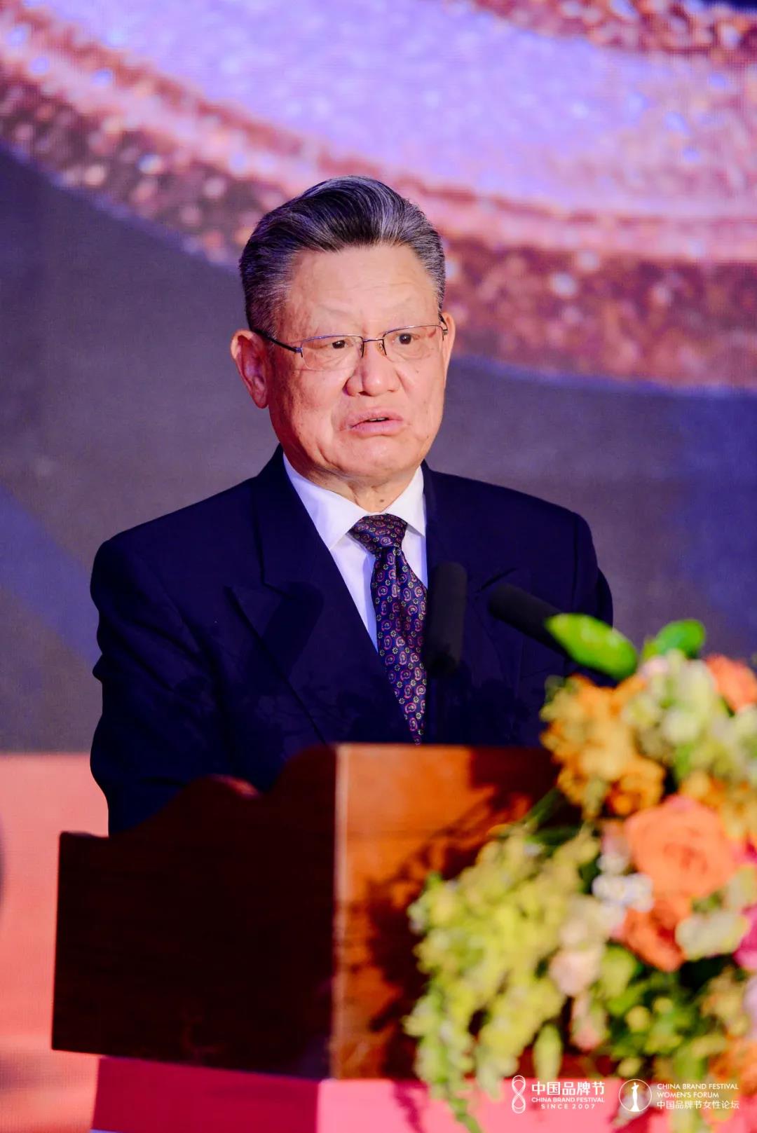 星誠(chéng)視野總經(jīng)理張立受邀參與2021中國(guó)品牌節(jié)第十四屆女性論壇，并和聯(lián)合國(guó)前副秘書(shū)長(zhǎng)沙祖康親切交流；