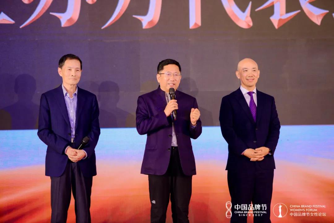 星誠(chéng)視野總經(jīng)理張立受邀參與2021中國(guó)品牌節(jié)第十四屆女性論壇，并和聯(lián)合國(guó)前副秘書(shū)長(zhǎng)沙祖康親切交流；